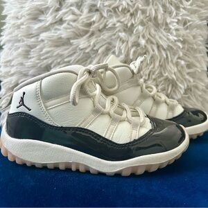 Toddler Jordan 11 Retro Neapolitan